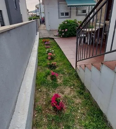 Apartments Radulovic Сутоморе Экстерьер фото