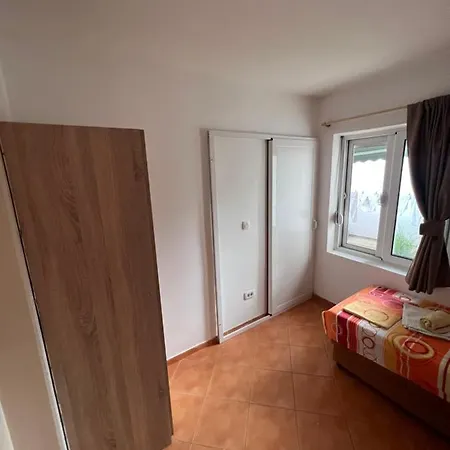Apartments Radulovic Сутоморе Экстерьер фото