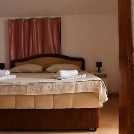 Apartments Radulovic Сутоморе Экстерьер фото